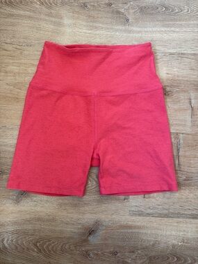 High-Waist Women’s Pink Stretch Bike Shorts - Beyond Yoga Spacedye